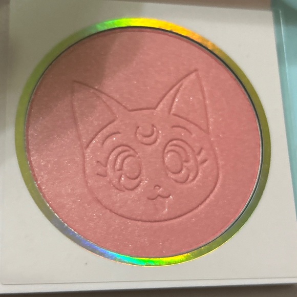 Sailor Moon X ColourPop Pressed Powder Blush in CAT’S EYE 0.21 oz New in box - Picture 4 of 11